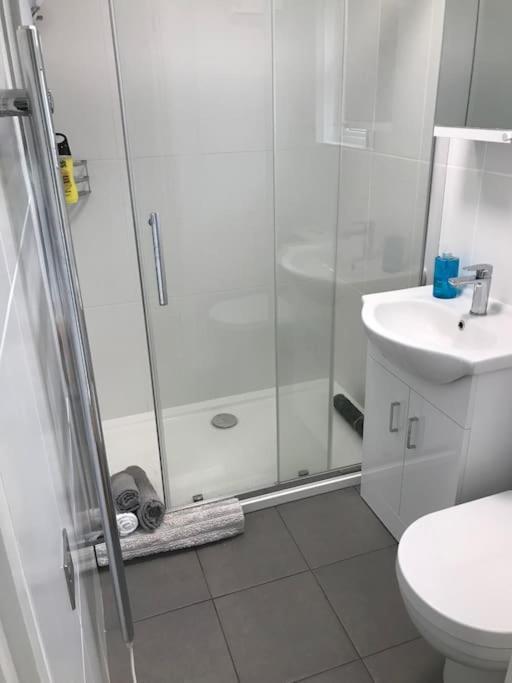 Waterside Park Annex Apartment Kingsbridge  Ngoại thất bức ảnh